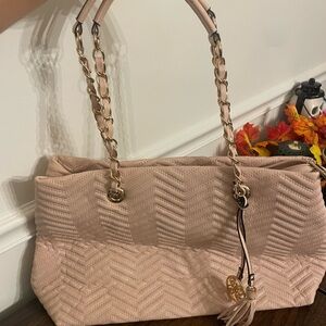 Perlina quilted tote